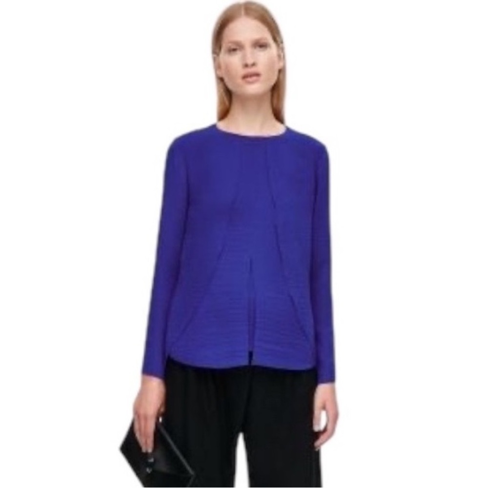 🆕 COS Long Sleeve Top w Layered Front Panels & Zip Back.